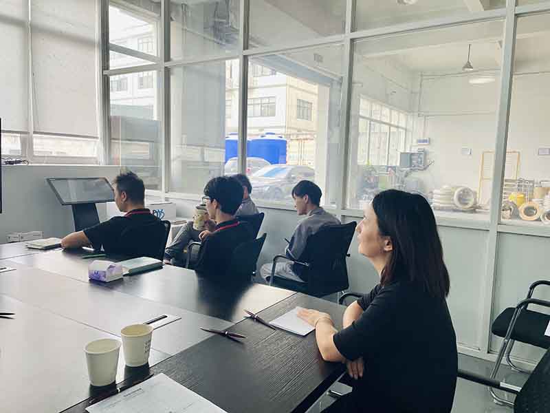 Dingyan의 새로운 교육 프로그램